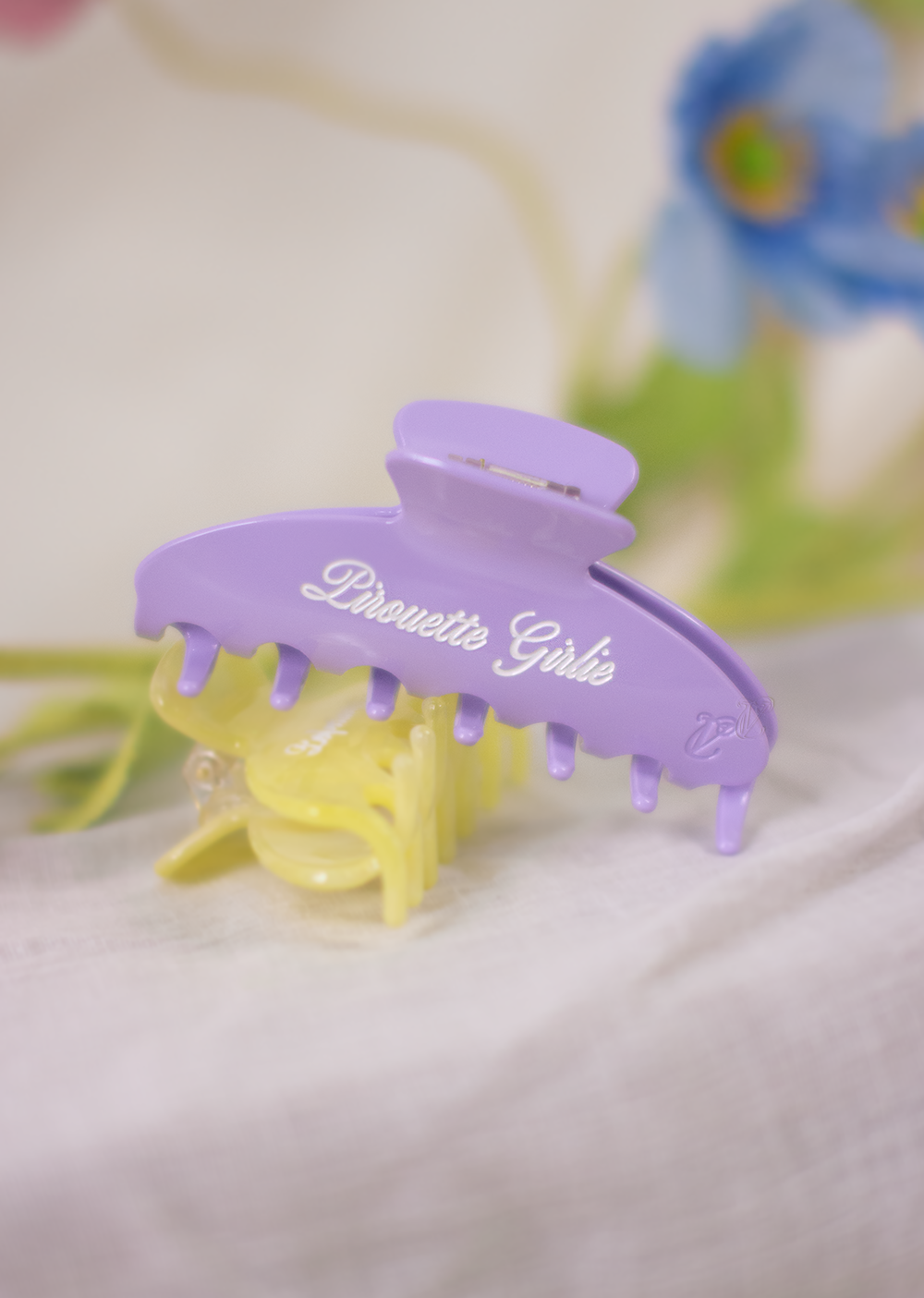 Pirouette Girlie Claw Clip -  Lavender Glaze
